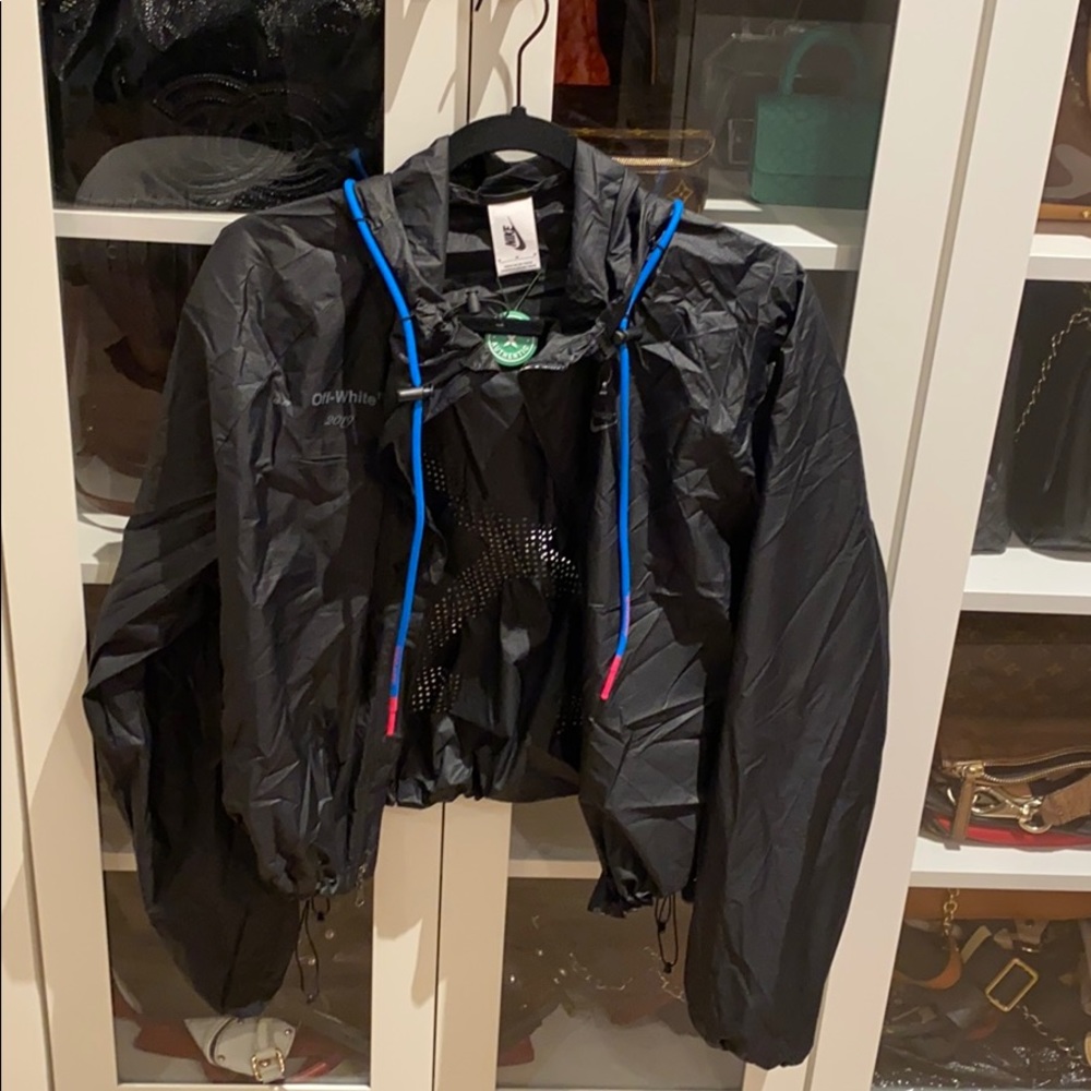 Women’s off white jacket